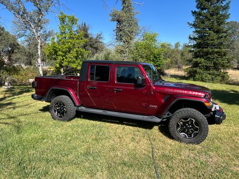 Used 2021 Jeep Gladiator Rubicon AWD/4WD image 11