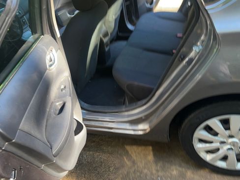 Used 2015 Nissan Sentra S image 4