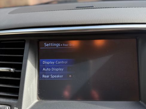 Used 2014 INFINITI QX80 2WD w/ Deluxe Touring Package image 17