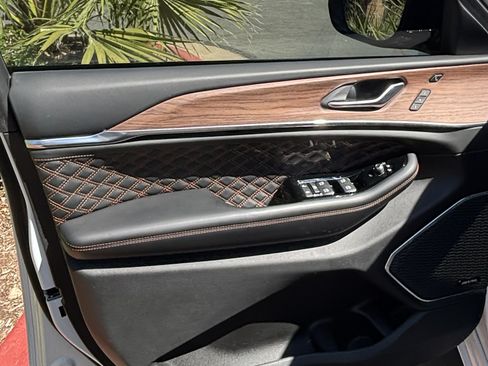 Used 2023 Jeep Grand Cherokee L Summit w/ High Altitude Package image 14