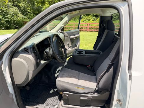 Used 2007 Chevrolet Silverado 1500 W/T RWD image 6