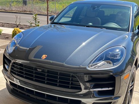 Used 2020 Porsche Macan image 2