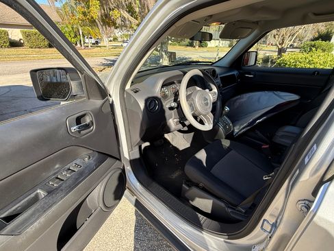 Used 2012 Jeep Patriot Sport w/ PWR Value Group image 12