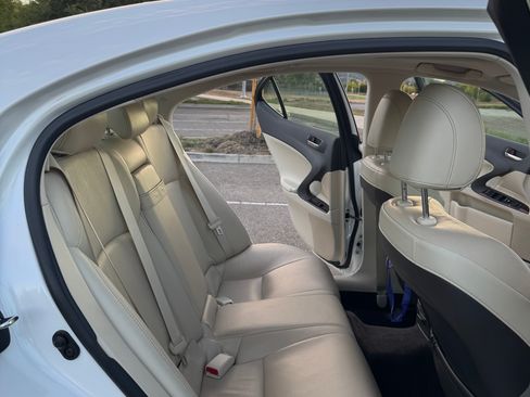 Used 2013 Lexus IS 250 w/ Premium Pkg Value Edition RWD image 19