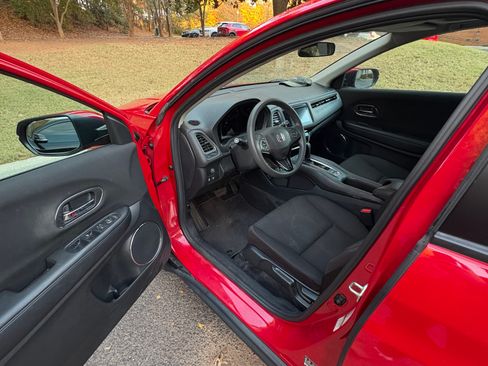 Used 2016 Honda HR-V EX image 6