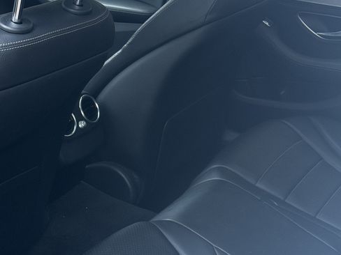 Used 2016 Mercedes-Benz C 300 Sedan image 5