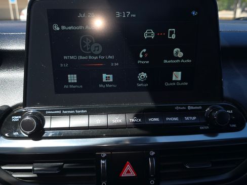 Used 2021 Kia Forte GT-Line w/ GT-Line Premium Package image 11