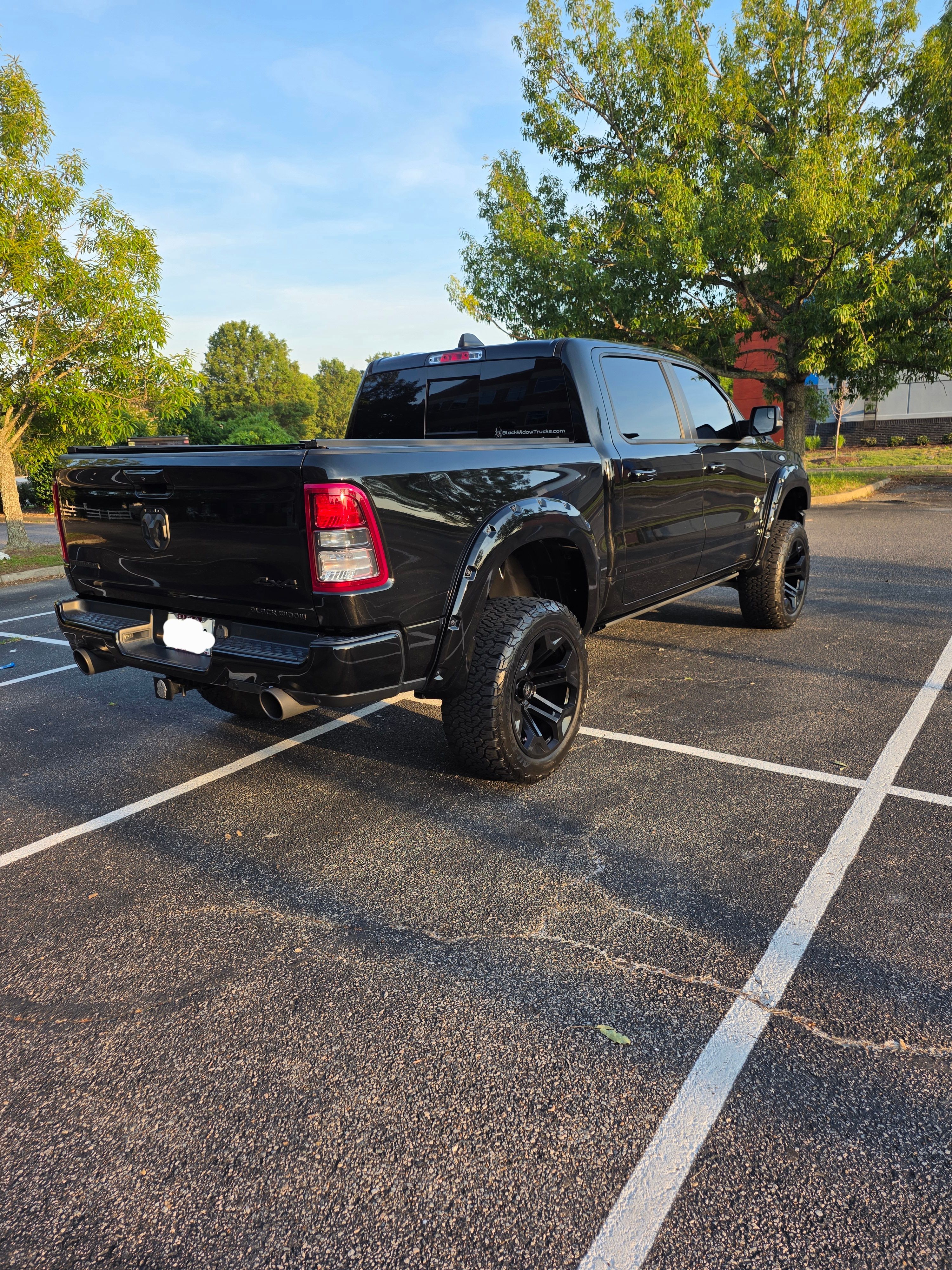 Used 2022 RAM 1500 Big Horn AWD/4WD image 2