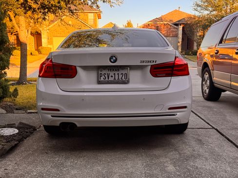 Used 2017 BMW 330i Sedan image 8