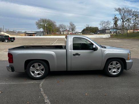 Used 2011 Chevrolet Silverado 1500 W/T w/ LS Package image 6