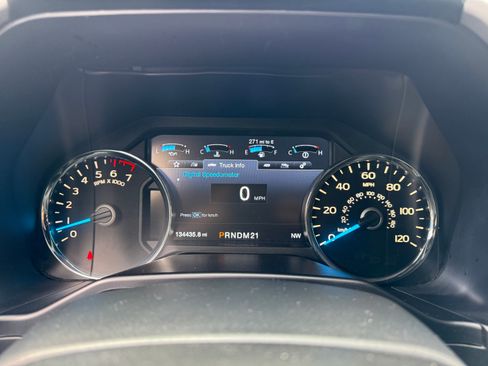 Used 2016 Ford F150 Lariat w/ Equipment Group 502A Luxury image 9