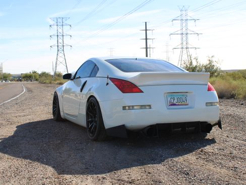 Used 2007 Nissan 350Z Coupe w/ Cargo Convenience Pkg image 4