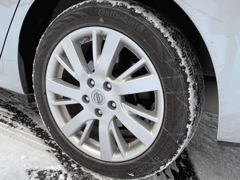 Used 2014 Nissan Sentra SL w/ Premium Package image 13