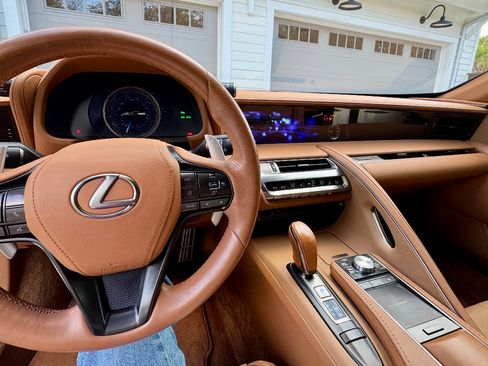 Used 2023 Lexus LC 500 Convertible image 13