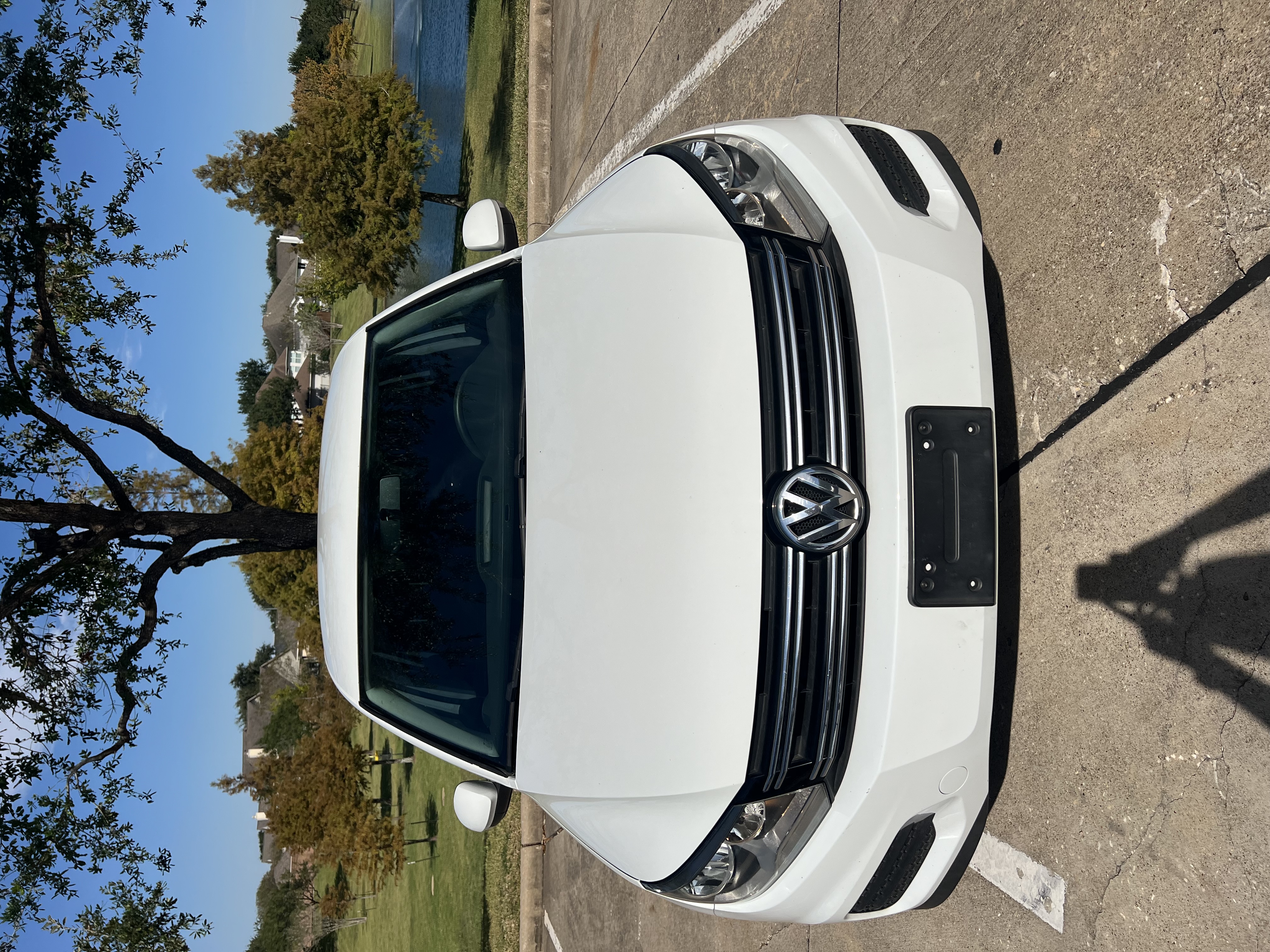Used 2017 Volkswagen Tiguan S FWD image 1