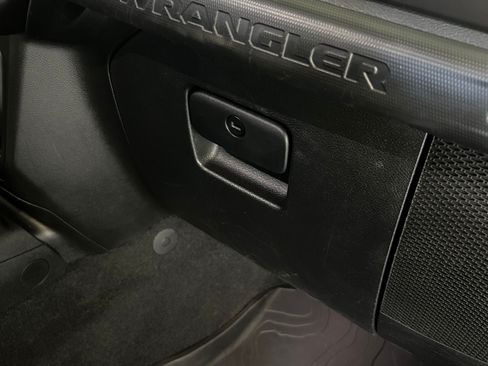 Used 2020 Jeep Wrangler Unlimited Sport AWD/4WD image 19