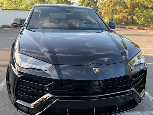 Used 2020 Lamborghini Urus AWD/4WD image 1