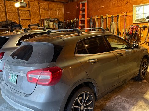 Used 2016 Mercedes-Benz GLA 250 4MATIC image 2