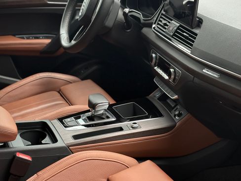 Used 2024 Audi Q5 2.0T Premium Plus w/ Premium Plus Package image 11