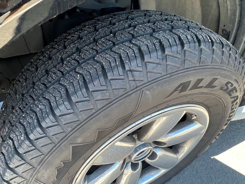 Used 2014 Nissan Armada SV w/ SV Driver Package image 23