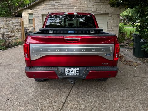 Used 2015 Ford F150 Platinum w/ Equipment Group 701A Luxury AWD/4WD image 4