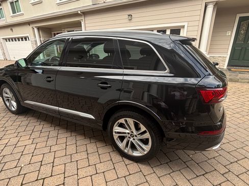 Used 2021 Audi Q7 3.0T Premium Plus image 5