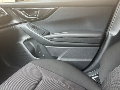 Used 2023 Subaru Impreza 2.0i Premium image 10