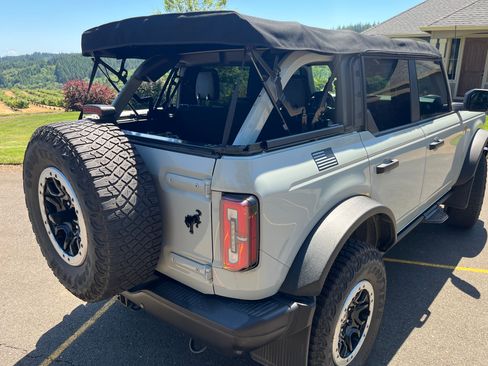 Used 2021 Ford Bronco Badlands AWD/4WD image 16