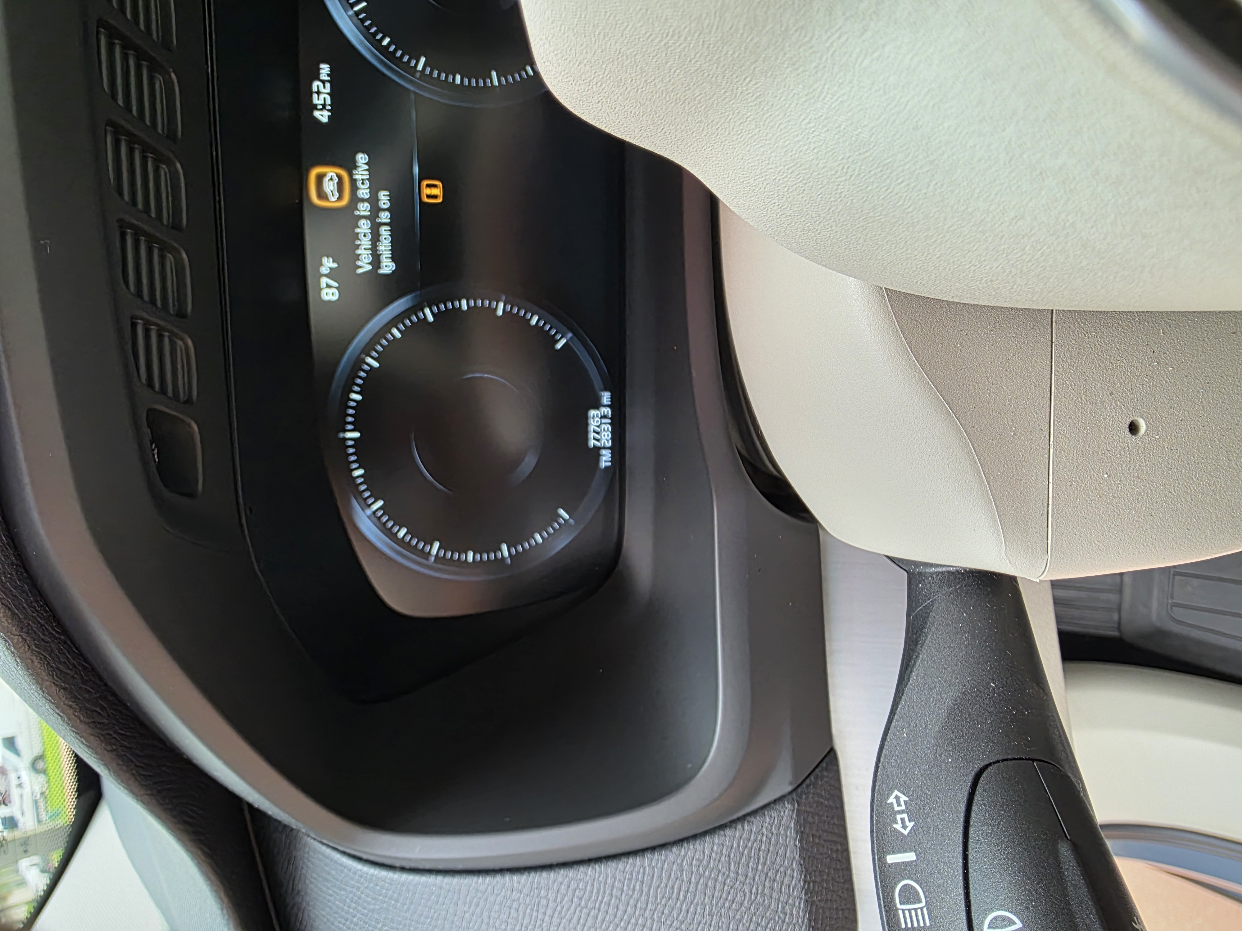 Used 2021 Volvo XC90 T5 Momentum FWD image 14