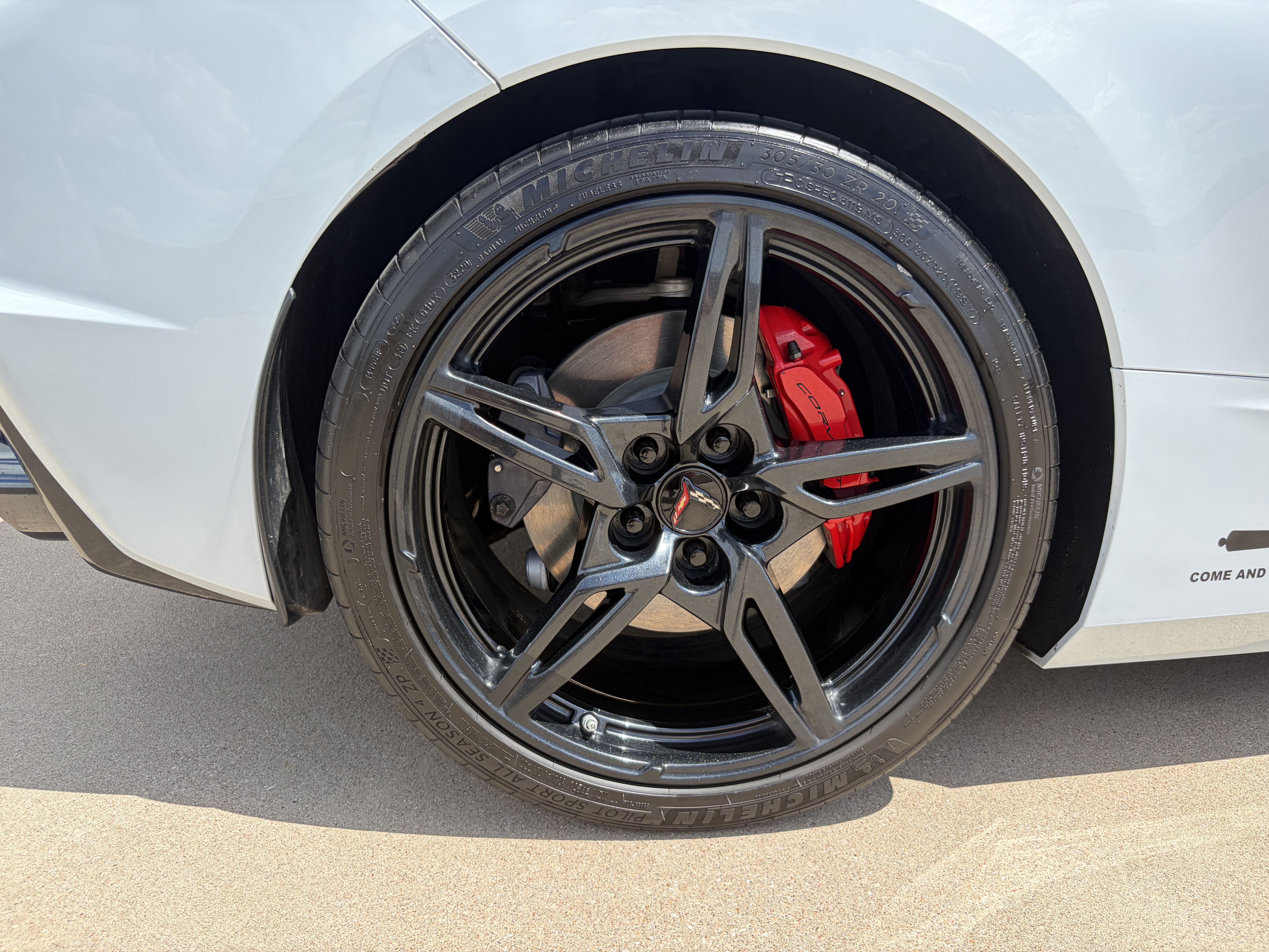 Used 2020 Chevrolet Corvette Stingray Preferred Cpe w/ 2LT Preferred Equipment Group RWD image 16