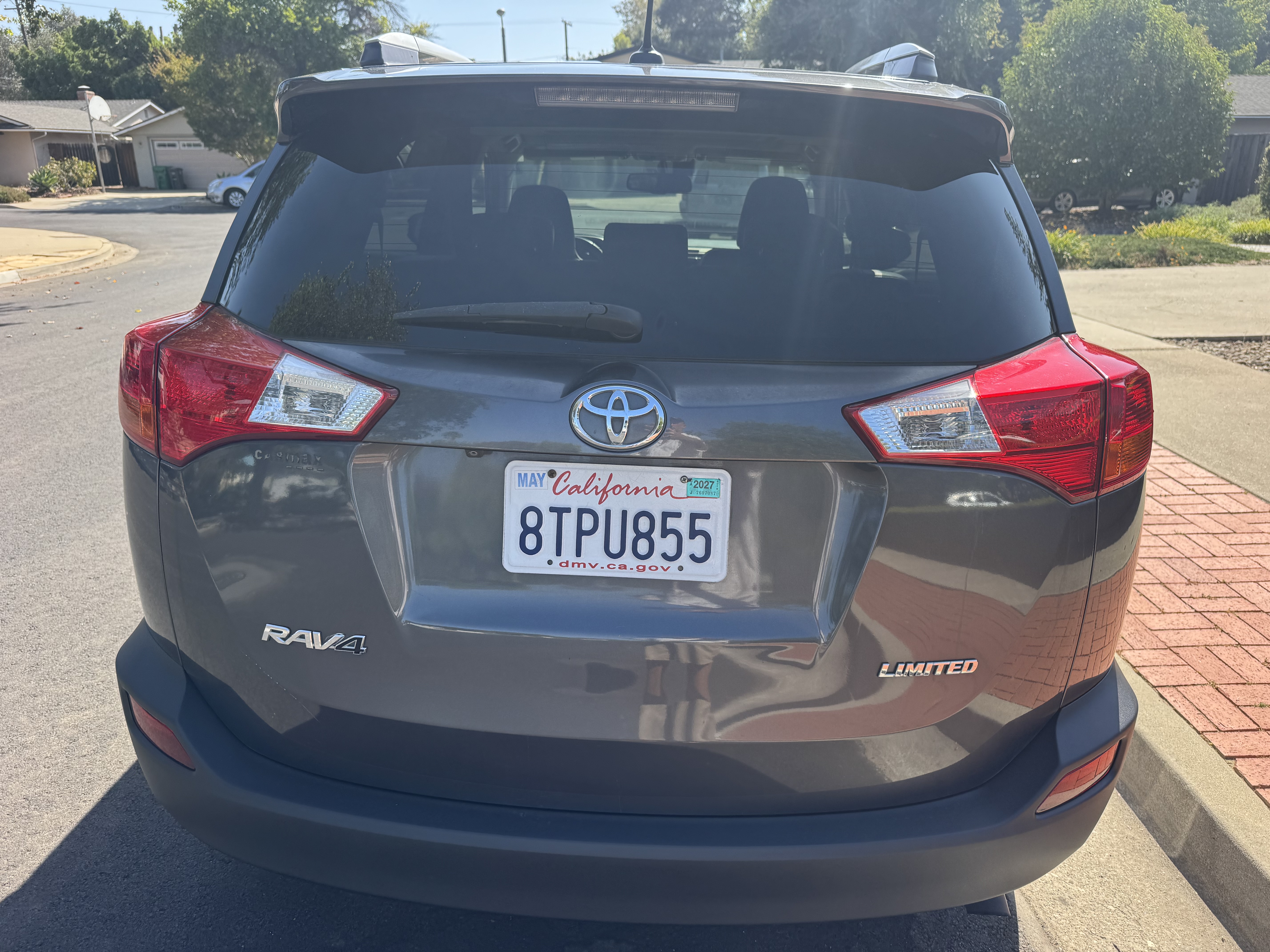 Used 2015 Toyota RAV4 Limited w/ Technology Package FWD image 2