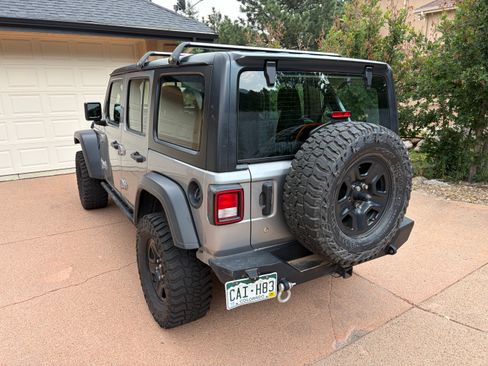 Used 2018 Jeep Wrangler Unlimited Sport AWD/4WD image 14