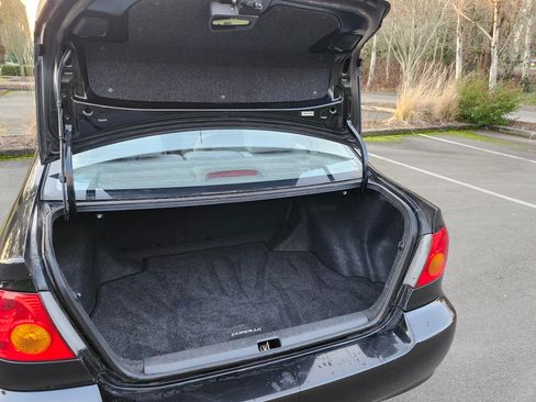 Used 2004 Toyota Corolla LE image 5