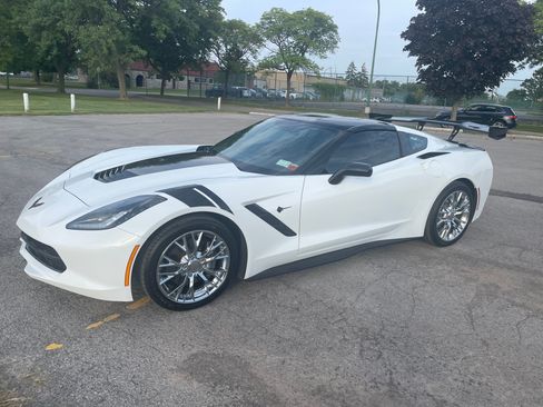 Used 2017 Chevrolet Corvette Stingray Coupe w/ Carbon Flash Badge Package RWD image 1