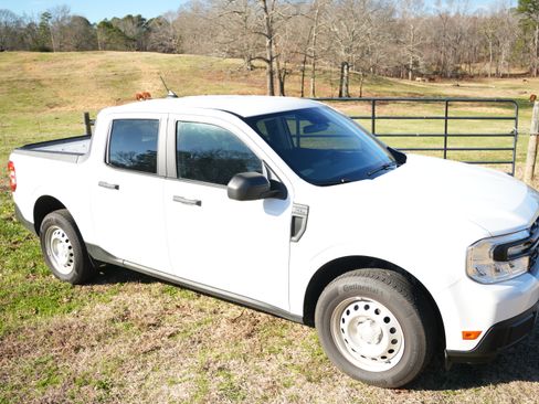 Used 2024 Ford Maverick XL image 13