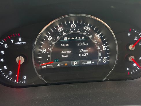 Used 2016 Kia Sorento SX w/ SXL Technology Package image 12