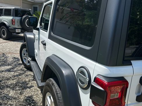 Used 2019 Jeep Wrangler Sport AWD/4WD image 5