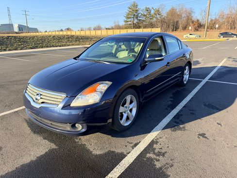 Used 2007 Nissan Altima 3.5 SE w/ Technology Pkg image 15