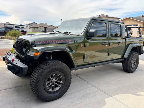 Used 2022 Jeep Gladiator Mojave w/ LED Lighting Group AWD/4WD image 1
