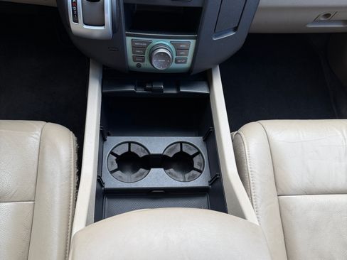 Used 2011 Honda Pilot Touring image 12