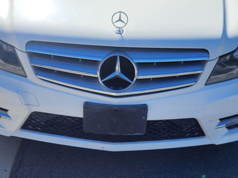 Used 2012 Mercedes-Benz C 250 Sedan image 4