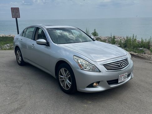 Used 2013 INFINITI G37 x Sedan w/ Premium Pkg AWD/4WD image 14