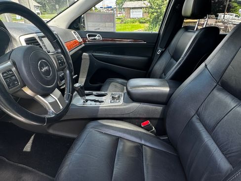 Used 2013 Jeep Grand Cherokee Limited AWD/4WD image 13