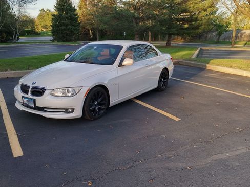 Used 2013 BMW 328i Convertible image 12