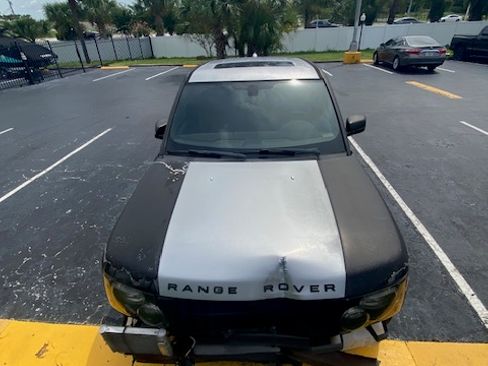 Used 2008 Land Rover Range Rover Sport Supercharged AWD/4WD image 4