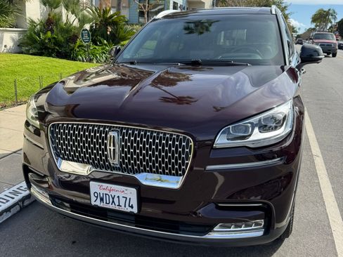 Used 2023 Lincoln Aviator Reserve w/ Equipment Group 201A RWD image 1
