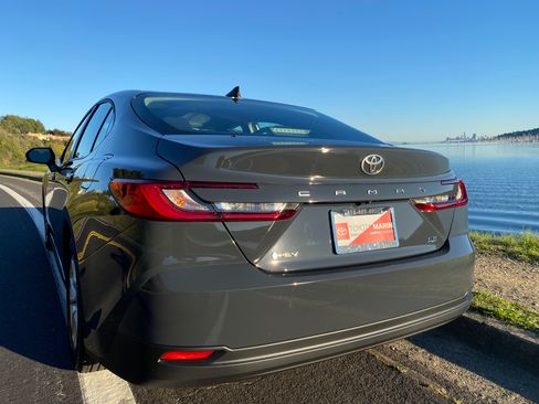 Used 2026 Toyota Camry LE image 2