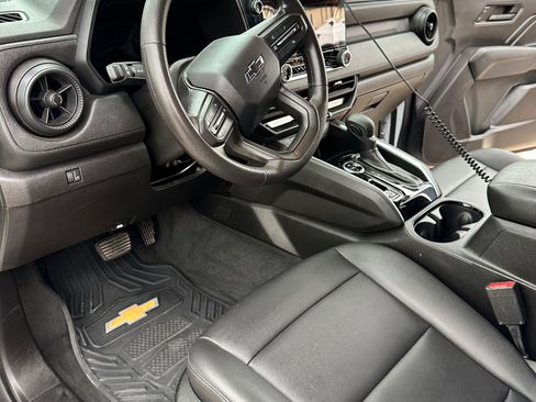 Used 2024 Chevrolet Colorado Trail Boss image 2