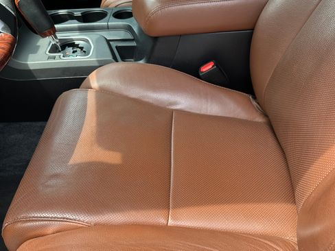 Used 2018 Toyota Sequoia Platinum AWD/4WD image 9