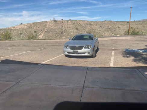 Used 2008 Chrysler Crossfire Limited image 4